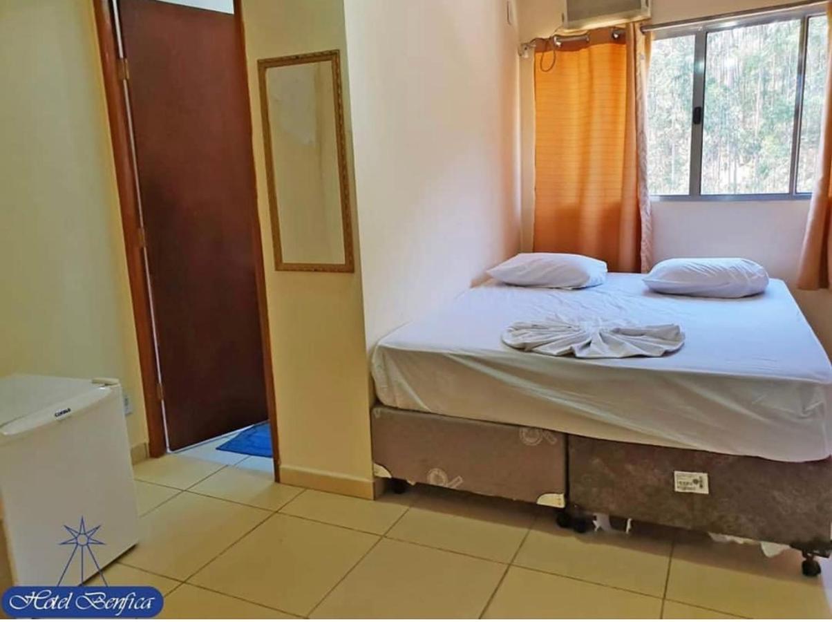 Hotel Benfica 阿帕雷西达 外观 照片