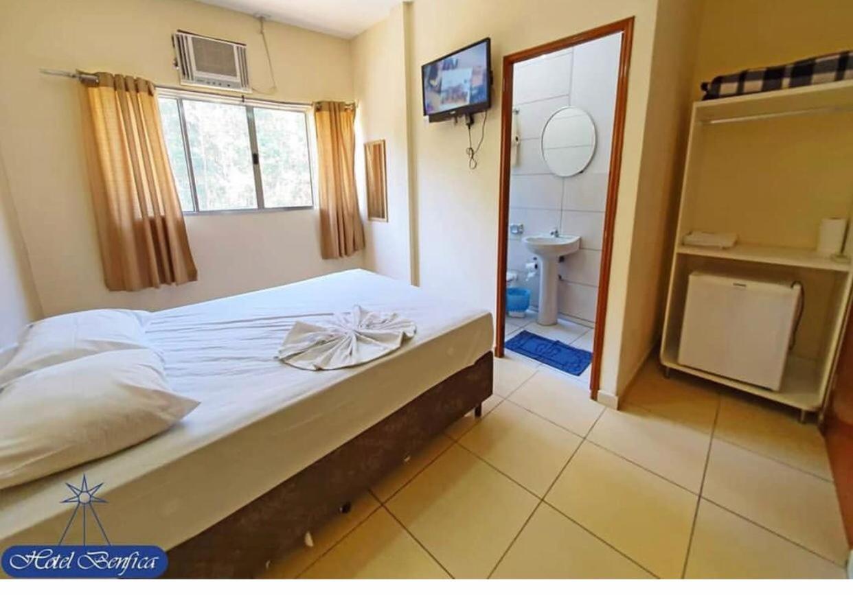Hotel Benfica 阿帕雷西达 外观 照片