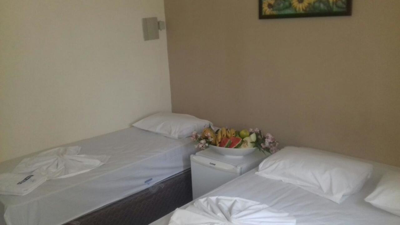 Hotel Benfica 阿帕雷西达 外观 照片